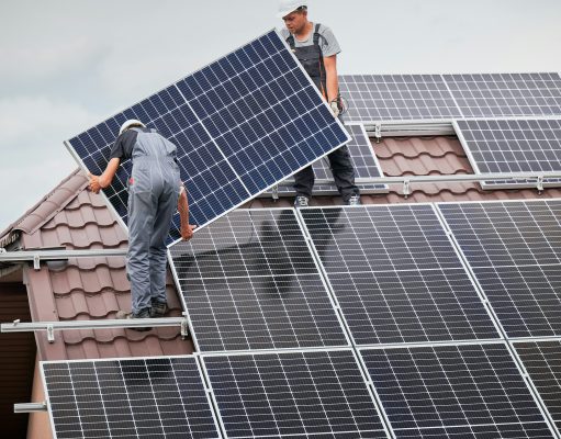 Harnessing Solar Power: A Bright Future for UK Homeowners