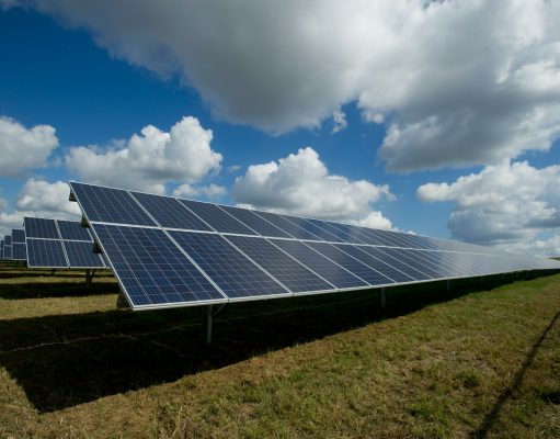 Are Commercial Solar Panels the Future of Clean Energy?